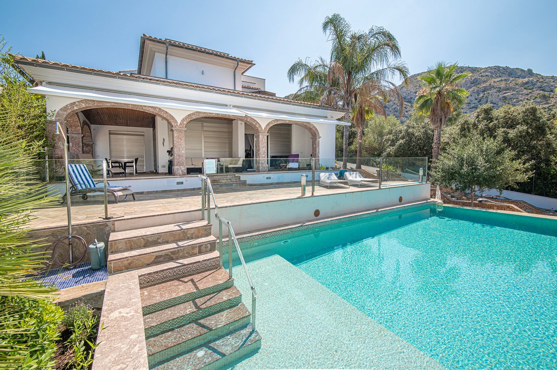 Villa in Alcudia, Balearic Islands, Spain 2 - 13072974