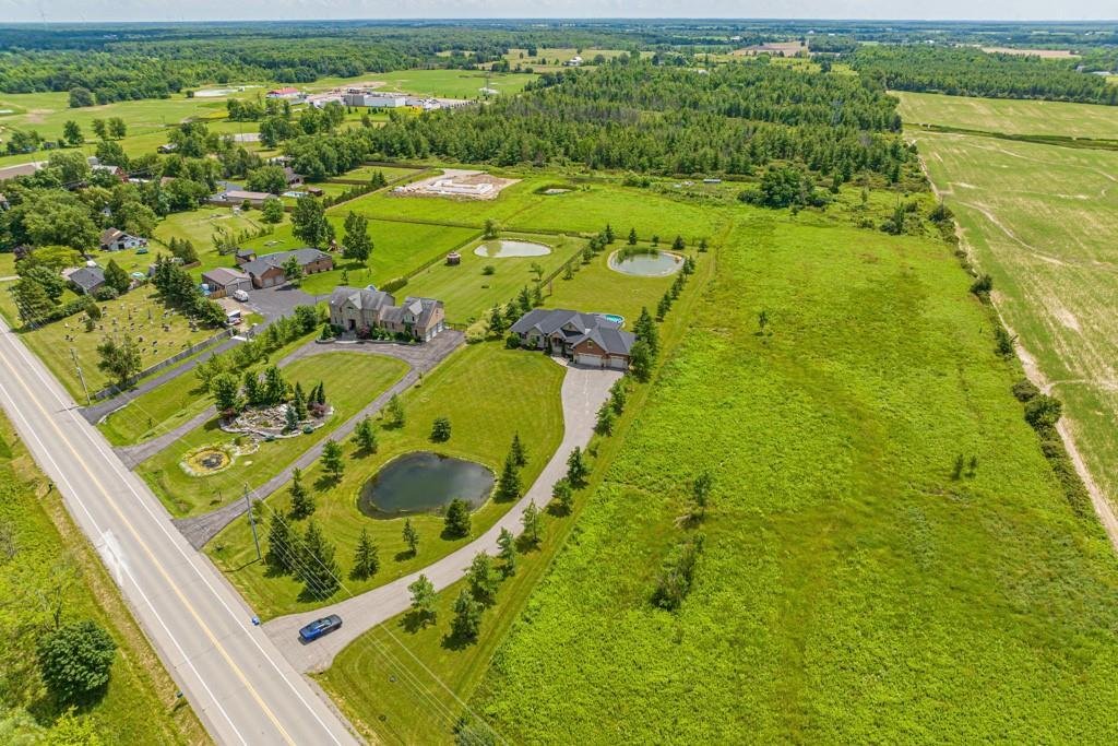 To This Stunning Bungalow !! In Caistor Centre, Ontario, Canada