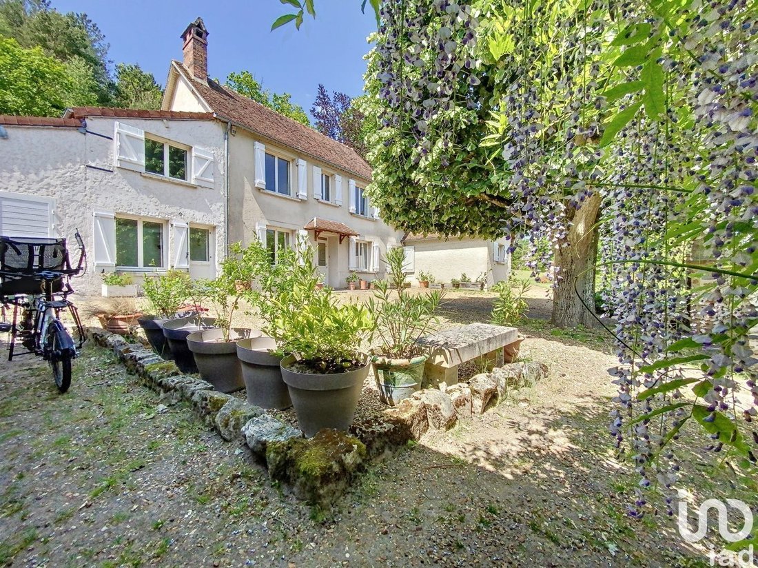 Vente Maison/Villa 11 Pièces In Poigny La Forêt, île De France, France