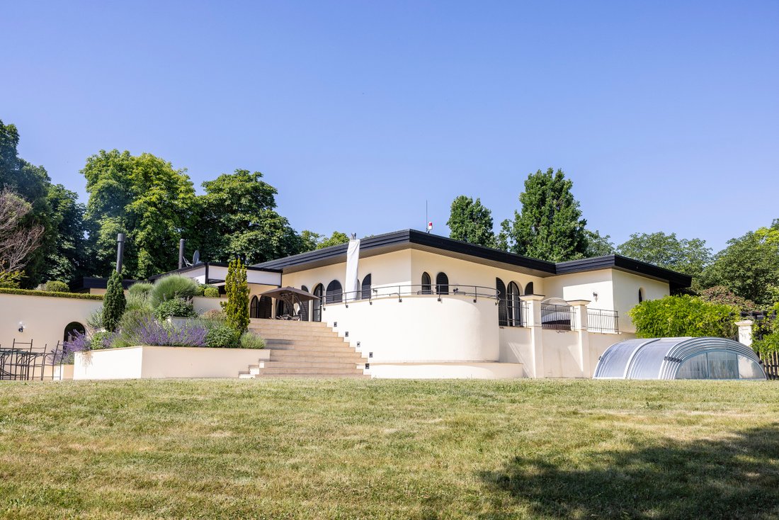 Exclusive Property On 4 Hectares In Meckenheim, North Rhine Westphalia