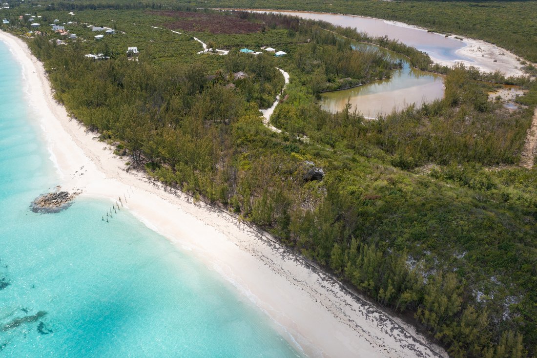 Development Beachfront In Sandy Point, Caicos Islands, Turks And Caicos
