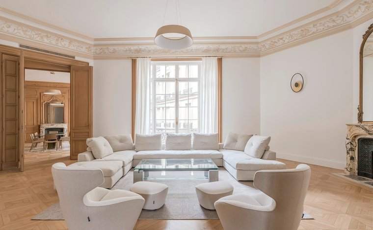 Avenue Montaigne – A Meticulously Renovated In Paris, île De France, France  For Sale (11973595)