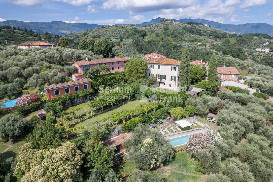Villa in Pieve di Brancoli, Lucca, Tuscany 1 - 12745631