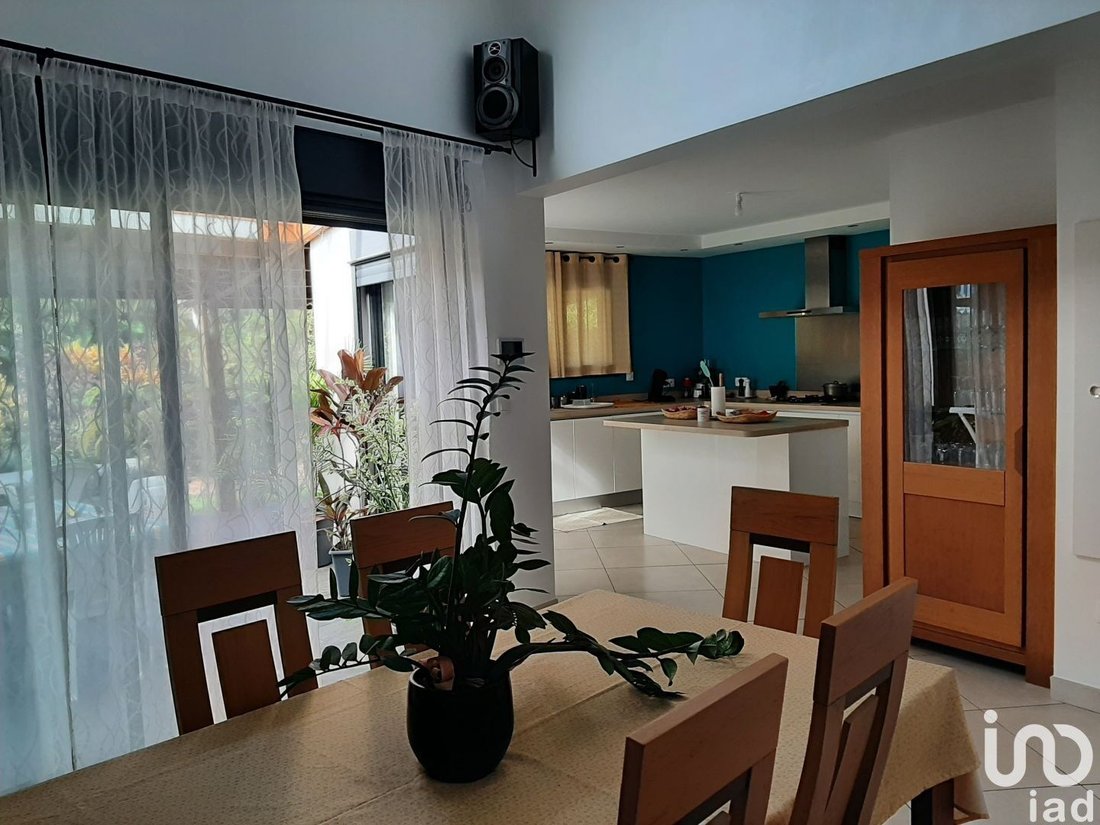 Vente Maison/Villa 4 Pièces In L'étang Salé, France For Sale (13078215)