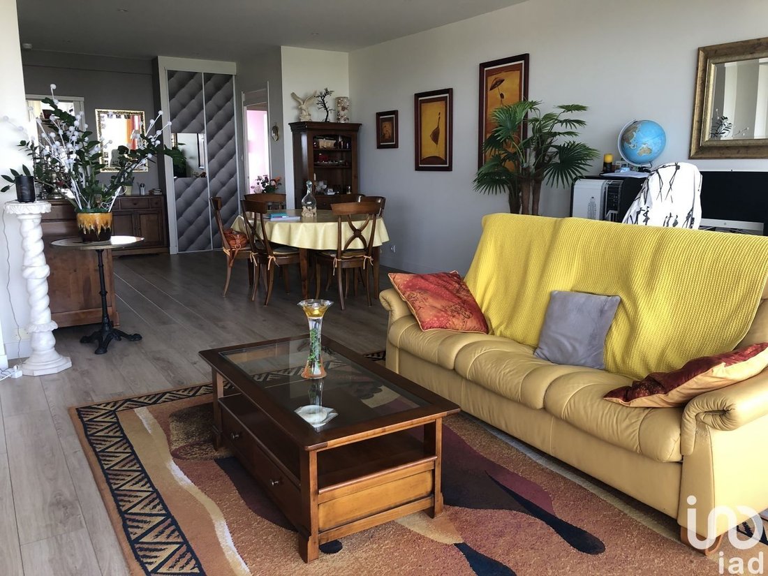 Vente Appartement 4 Pièces In La Rochelle, Nouvelle Aquitaine, France For Sale (13079823)