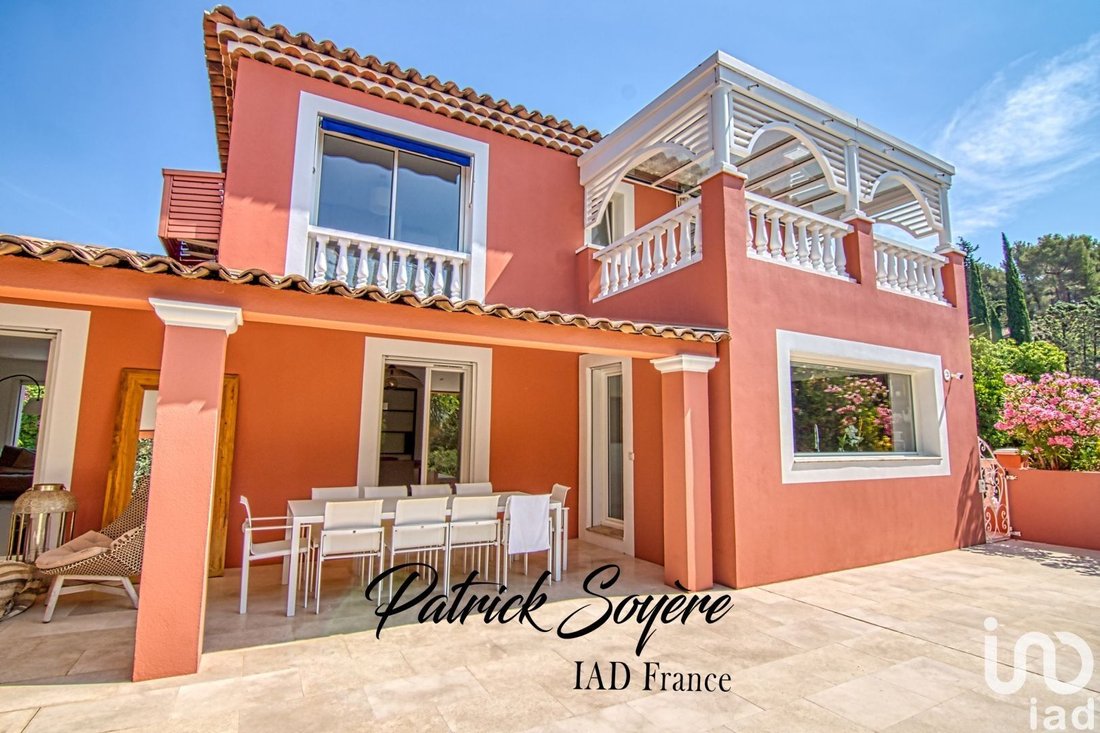Vente Maison/Villa 6 Pièces In Carqueiranne, Provence Alpes Côte D'azur