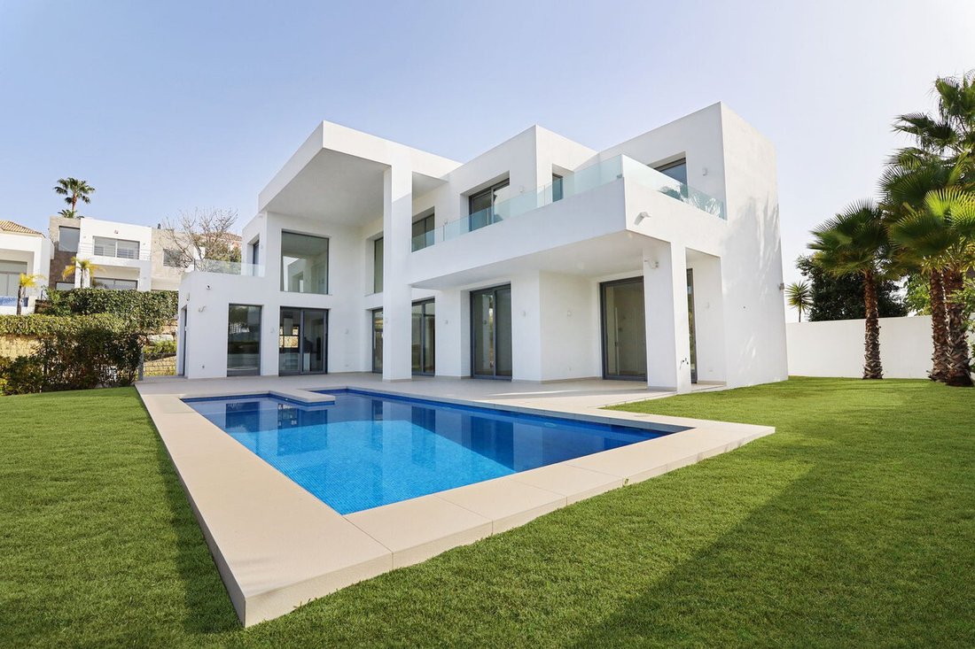 Villa in Benahavis, Andalusia, Spain 1 - 13078167