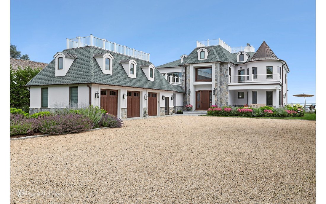 House Hampton Bays In Hampton Bays, New York, United States For Sale