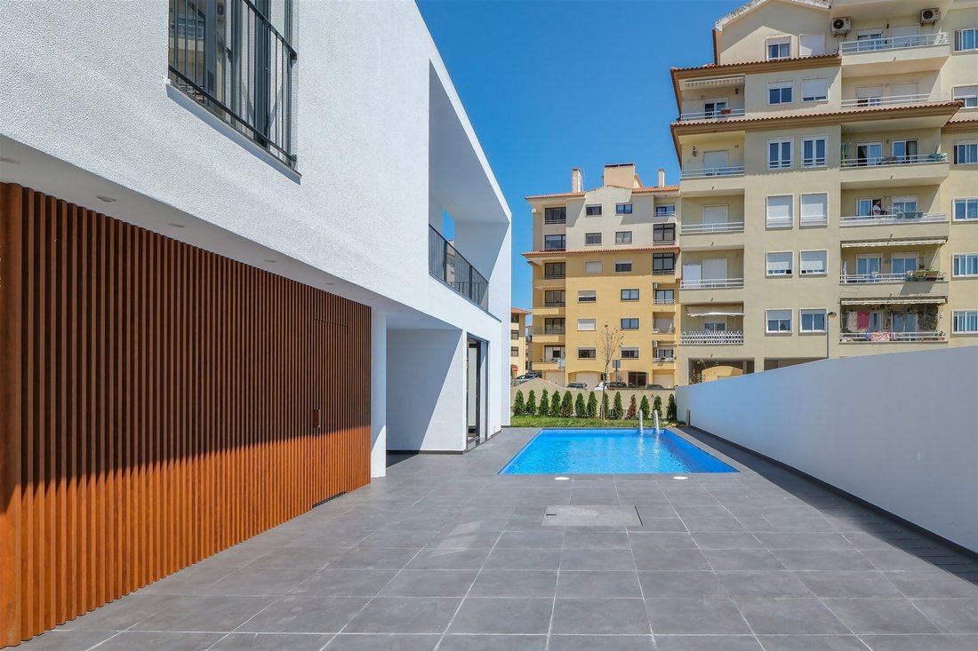 House in Carcavelos e Parede, Lisbon, Portugal 4 - 13076534