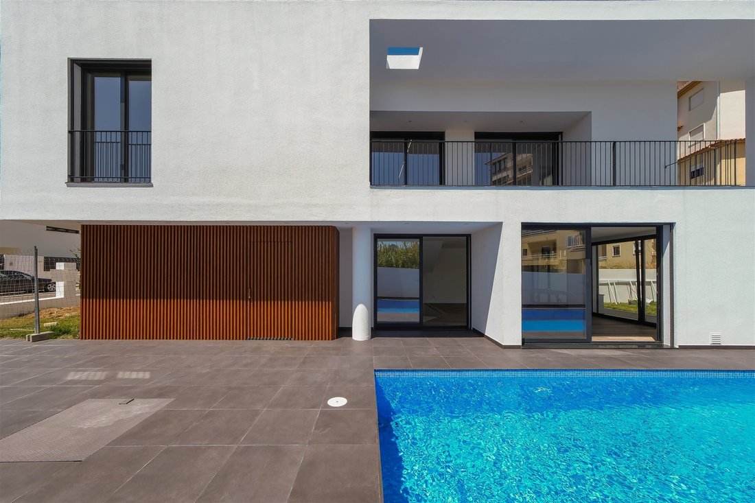 House in Carcavelos e Parede, Lisbon, Portugal 3 - 13076534