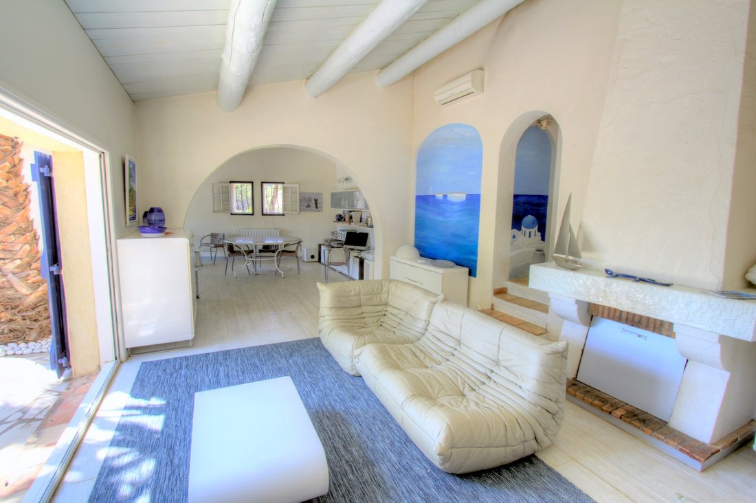 Estate In Sainte Maxime, Provence Alpes Côte D'azur, France For Sale (13082985)