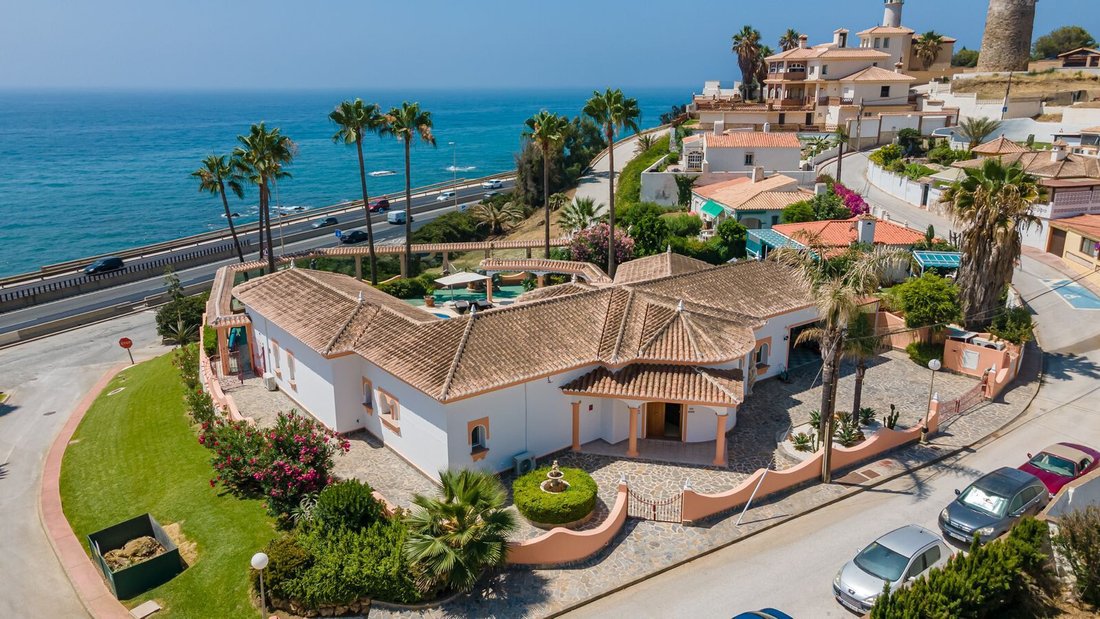 Luxury Villa With Stunning Sea Views In El Faro, In El Faro, Andalusia