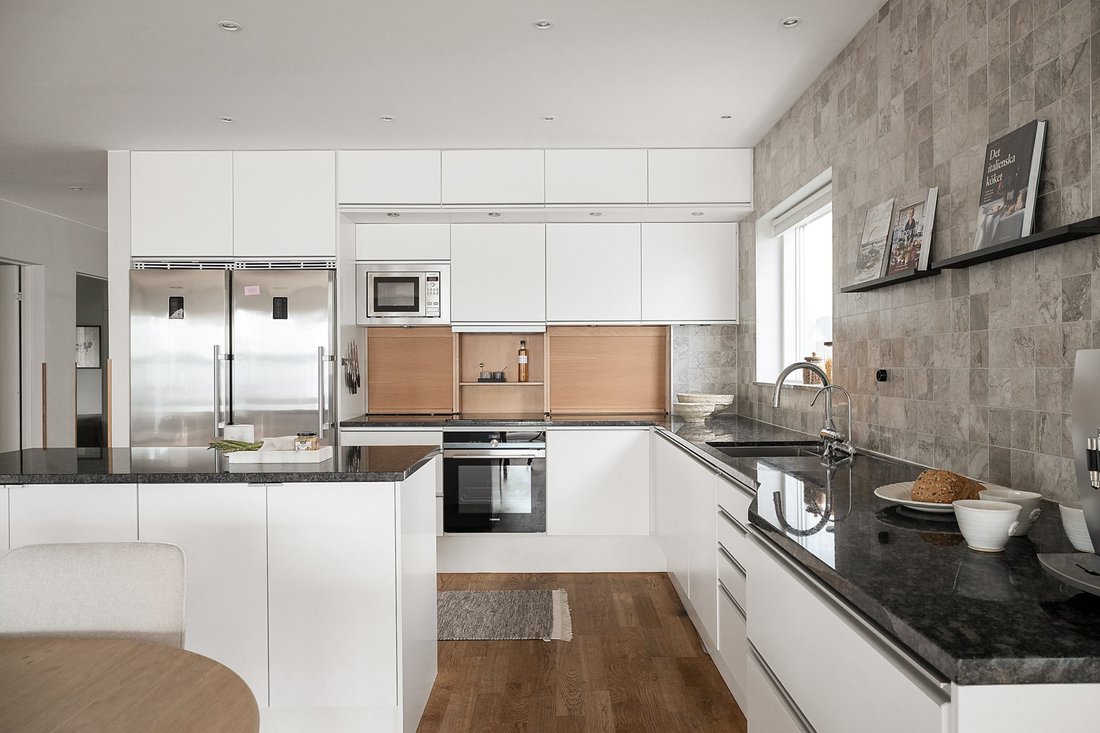 Exclusive Apartment With Magnificent Lake In Täby, Stockholm County