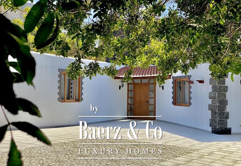 Villa in San Miguel de Abona, Canary Islands, Spain 2 - 13083419