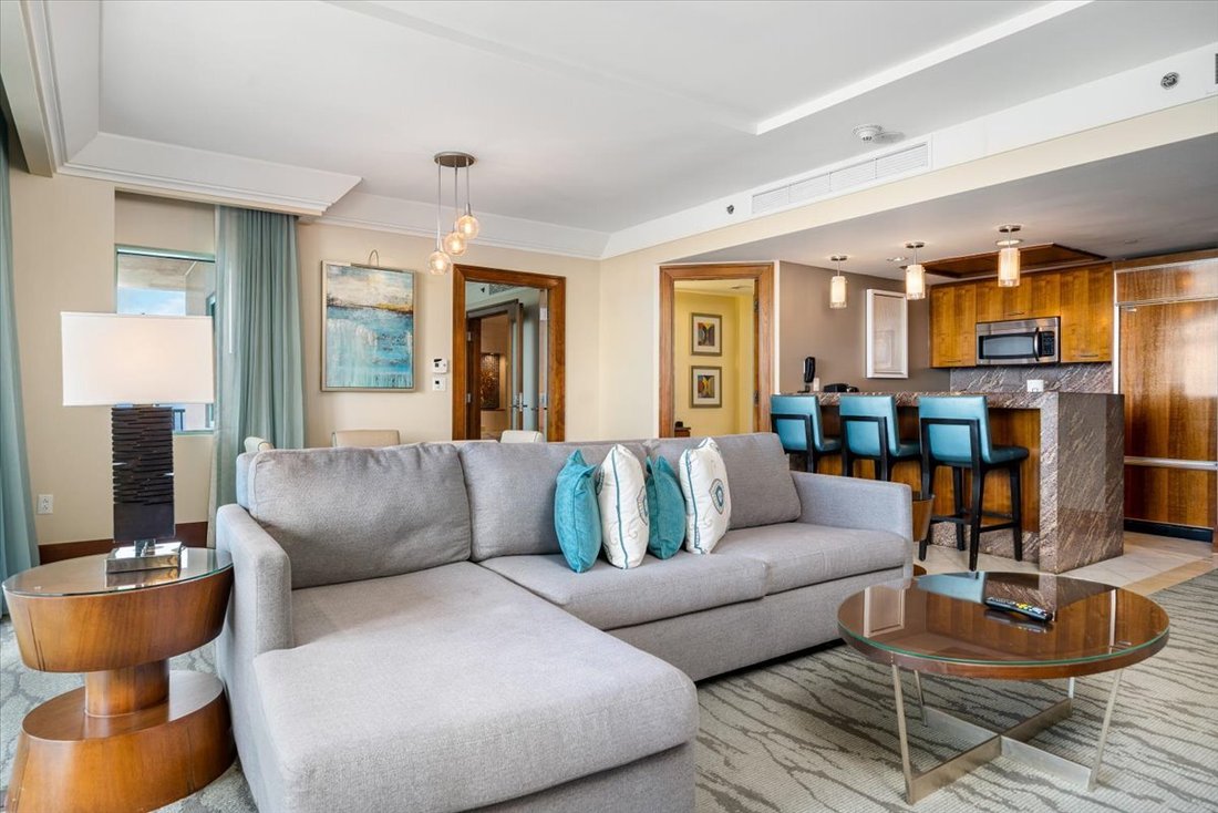 Condo in Nassau, New Providence, The Bahamas 3 - 13084248