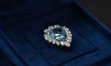 Tourmaline Paraiba Ring 16.67 Carat Centre Stone