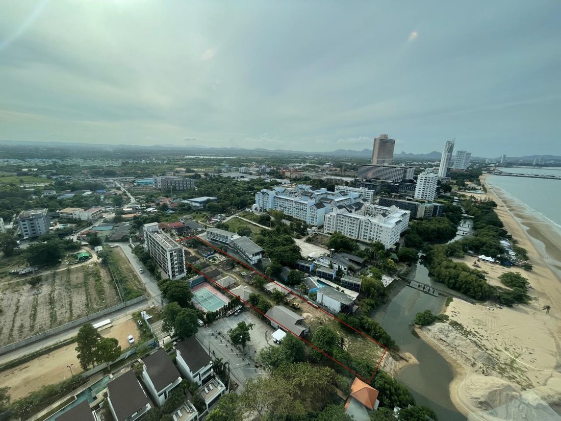 Land For Sale On The Beach Near Viw Mare, Na Jomtien, In Chon Buri