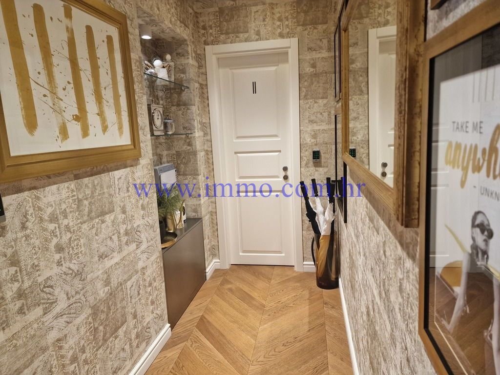 Apartment in Gradski kotar Grad, Split, Split-Dalmatia County 4 - 13086865