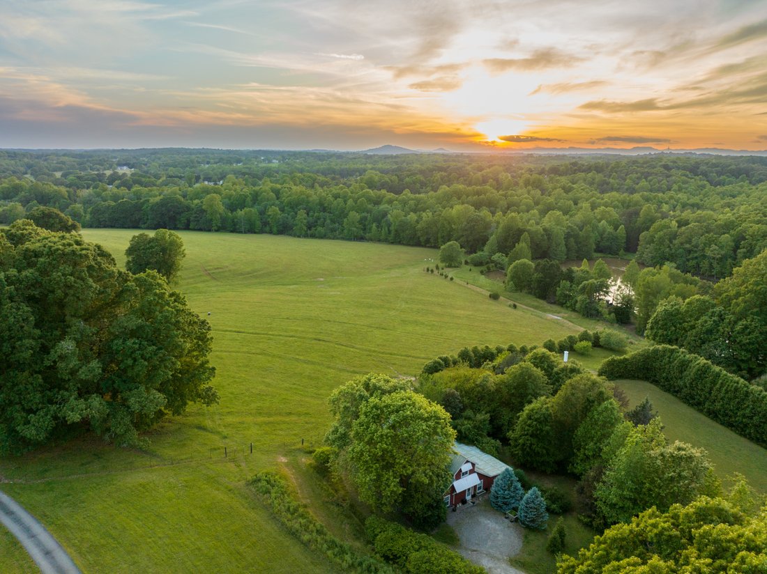 221 Five Ponds Lane, Easley, Sc 29642 In Easley, South Carolina, United