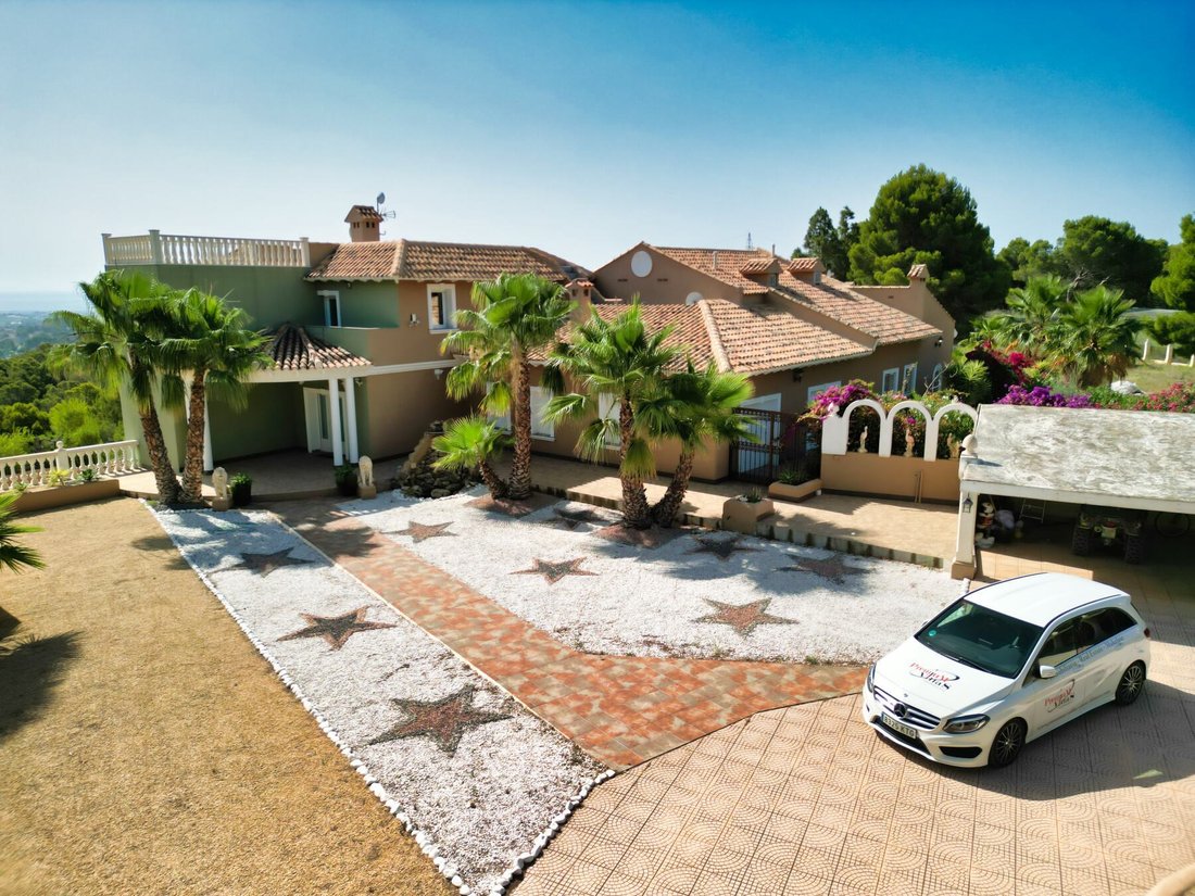 Villa in la Nucia, Valencian Community, Spain 4 - 13087556