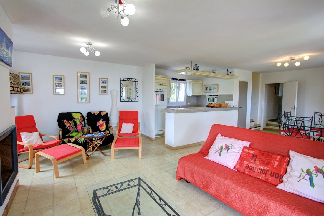 For Sale Provençal In Roquebrune Sur Argens, Provence Alpes Côte D'azur