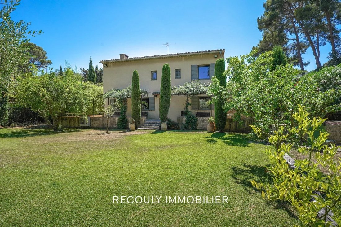 Villa 6 Rooms Cassis Center In Cassis, Provence Alpes Côte D'azur