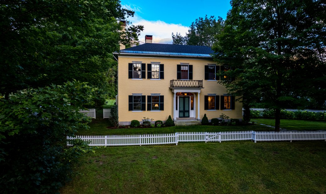 Historical "Ridge Home" In Orford In Orford, New Hampshire, United