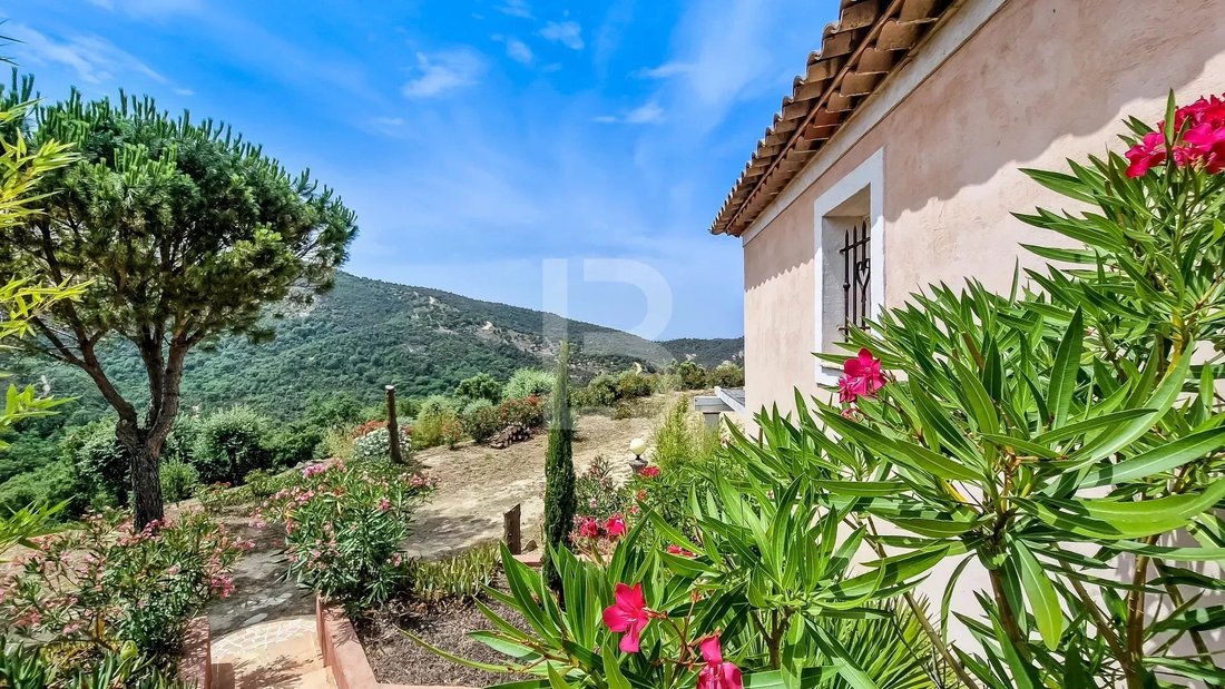 Fantastic Villa For In Le Plan De La Tour, Provence Alpes Côte D'azur