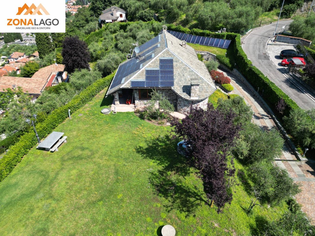 Villa In Vendita A Iseo In Iseo, Lombardy, Italy For Sale (13092589)
