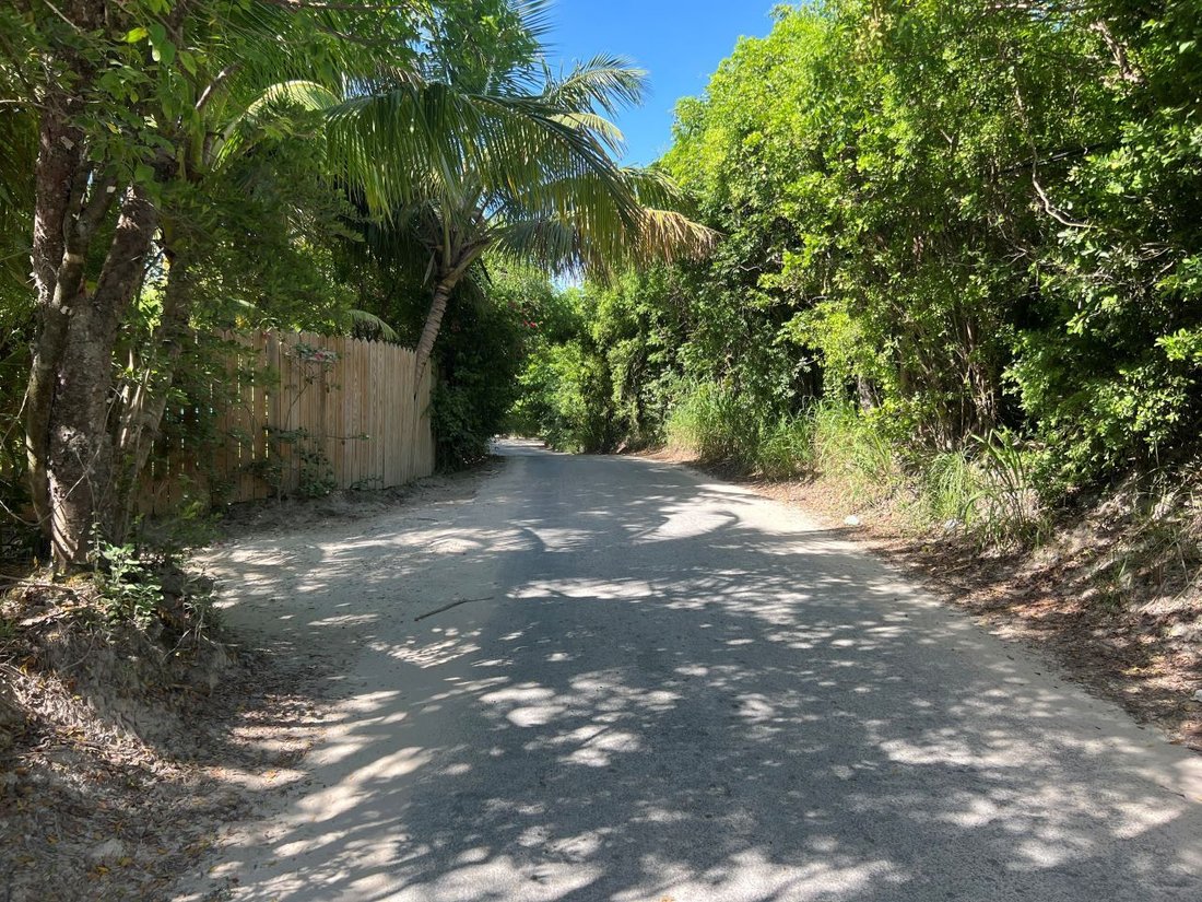 Land in Dunmore Town, Harbour Island, The Bahamas 5 - 13096967
