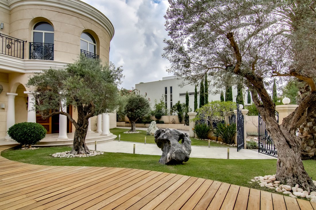 Unique Luxury Villa In Or Akiva, Haifa District, Israel For Sale (13095806)