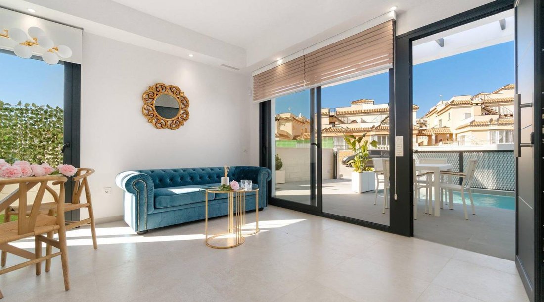 Villa in Los Montesinos, Valencian Community, Spain 3 - 13096390