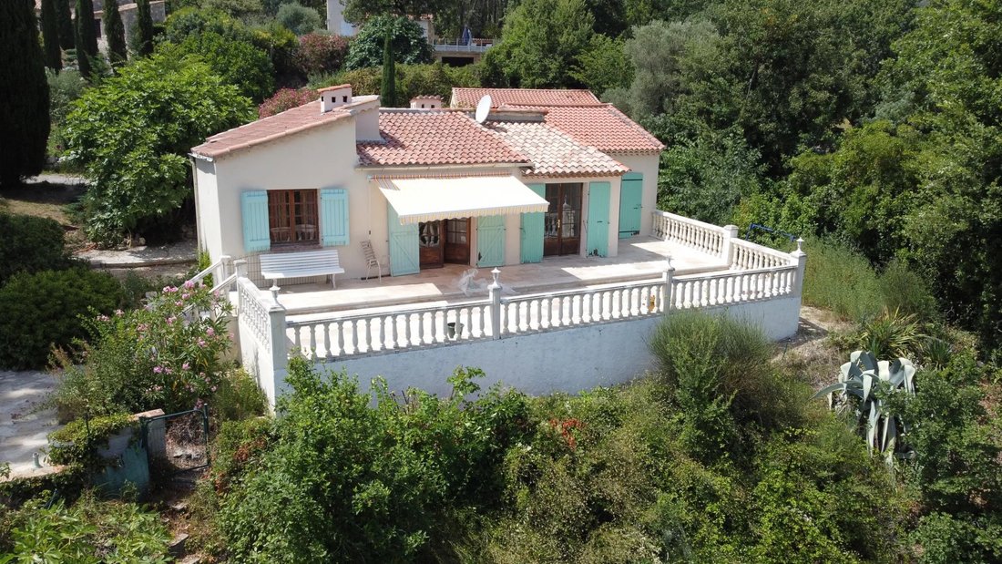 Pretty Villa With Panoramic Views Of The In Montauban, Occitanie