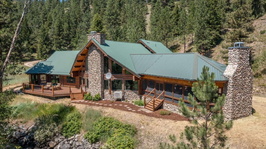 3 Bedrooms Single Family Detached In Victor, Montana, United States For