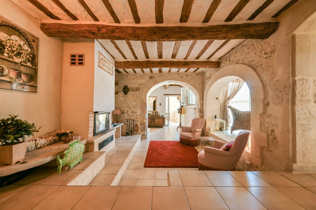 Stone Village House With Courtyard And Pool In Uzès, Occitanie, France