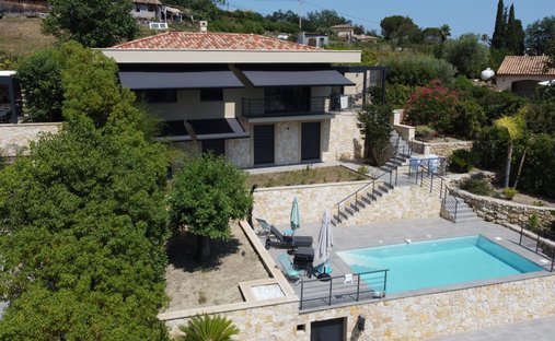 Villa in Tourrettes-sur-Loup, Provence-Alpes-Côte d'Azur, France 1