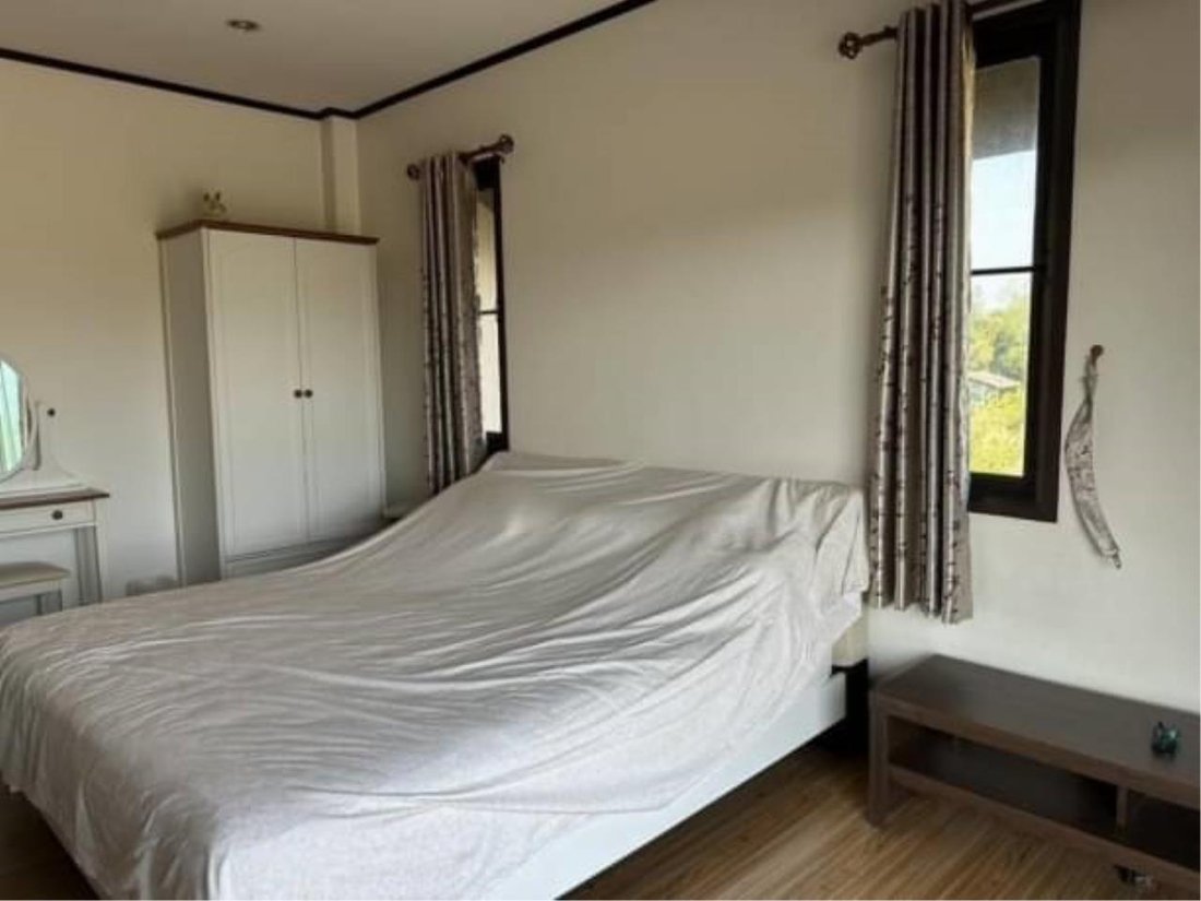 Good Location Surrounded By Mountains In San Kamphaeng, Chiang Mai