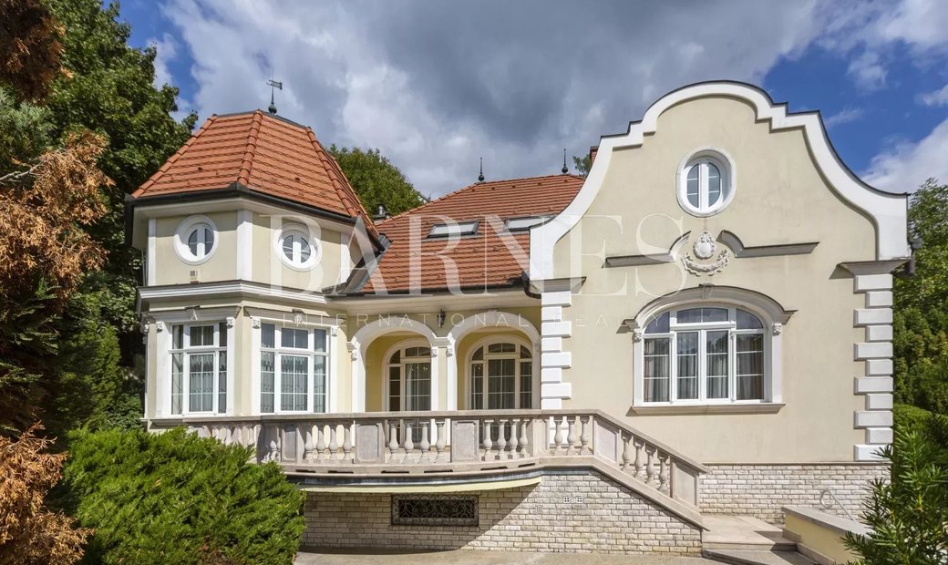 Residence In Buda Surrounded By A Nature Reserve In Budapest, Hungary