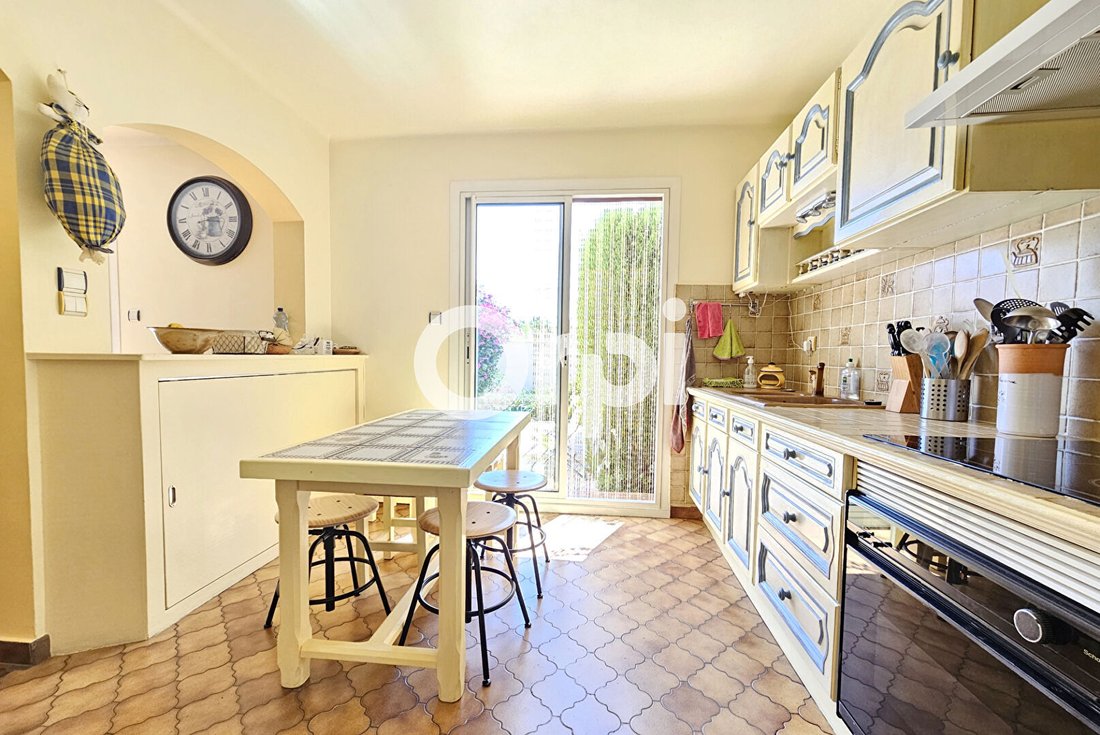 House in Beaucours-La Gorguette-La Morvenede, Sanary-sur-Mer, France 3 - 13099061
