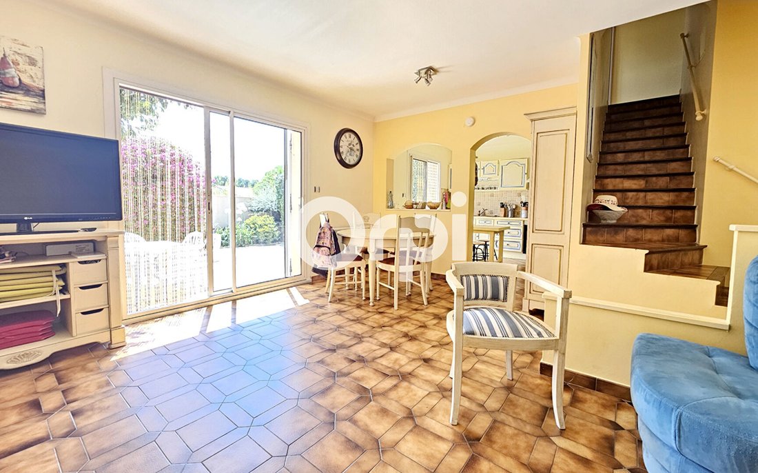 House in Beaucours-La Gorguette-La Morvenede, Sanary-sur-Mer, France 2 - 13099061