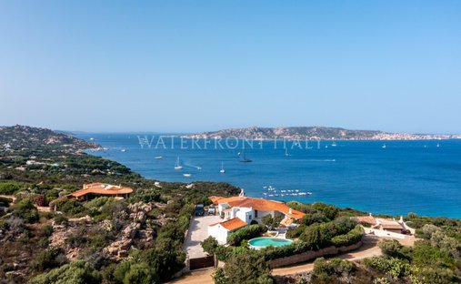 Villa à Palau, Sardaigne, Italie 1