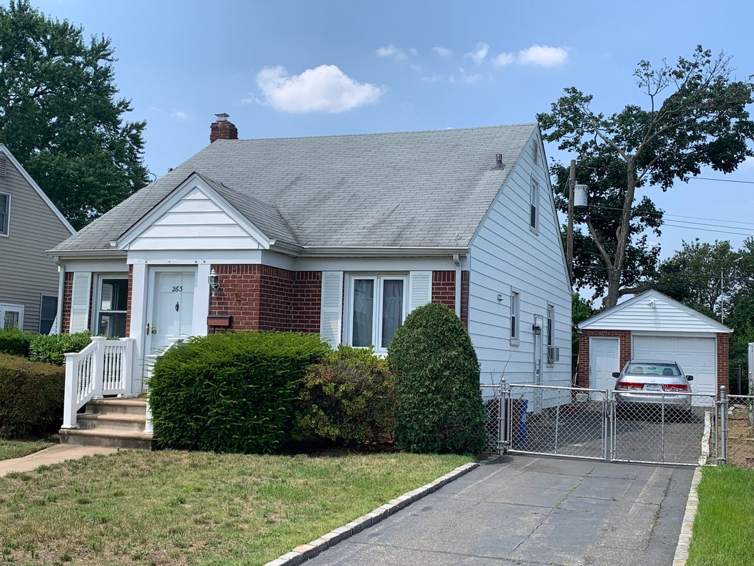House in Garden City, New York, United States 1 - 13099404