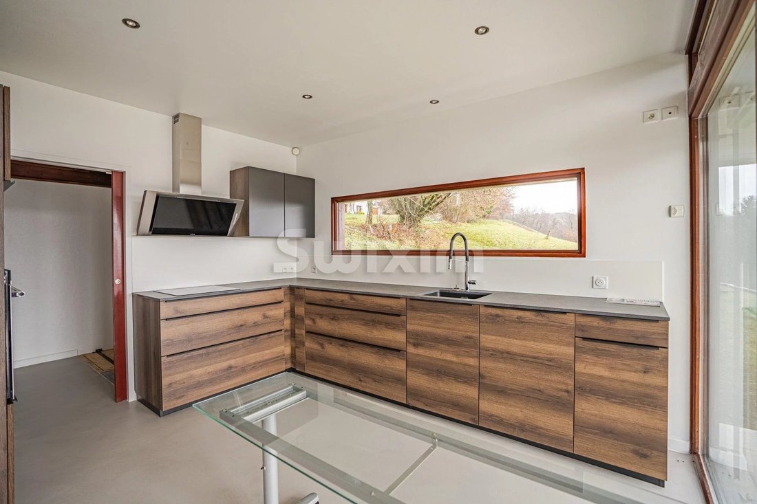 Péron House In Péron, Auvergne Rhône Alpes, France For Sale (13104503)