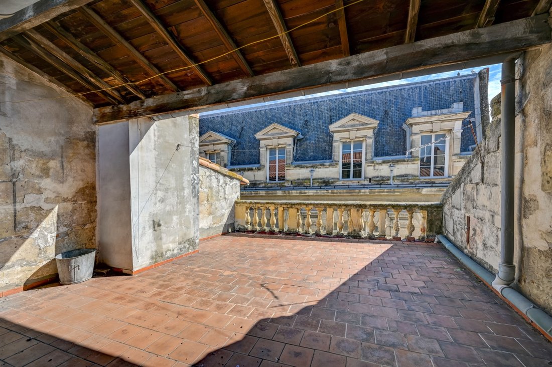 Real Estate Complex Commercial In Arles, Provence Alpes Côte D'azur