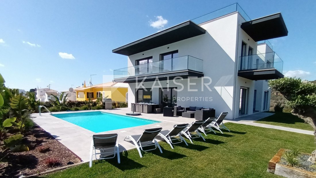 Albufeira Villa House In Albufeira, Algarve, Portugal For Sale (13100247)
