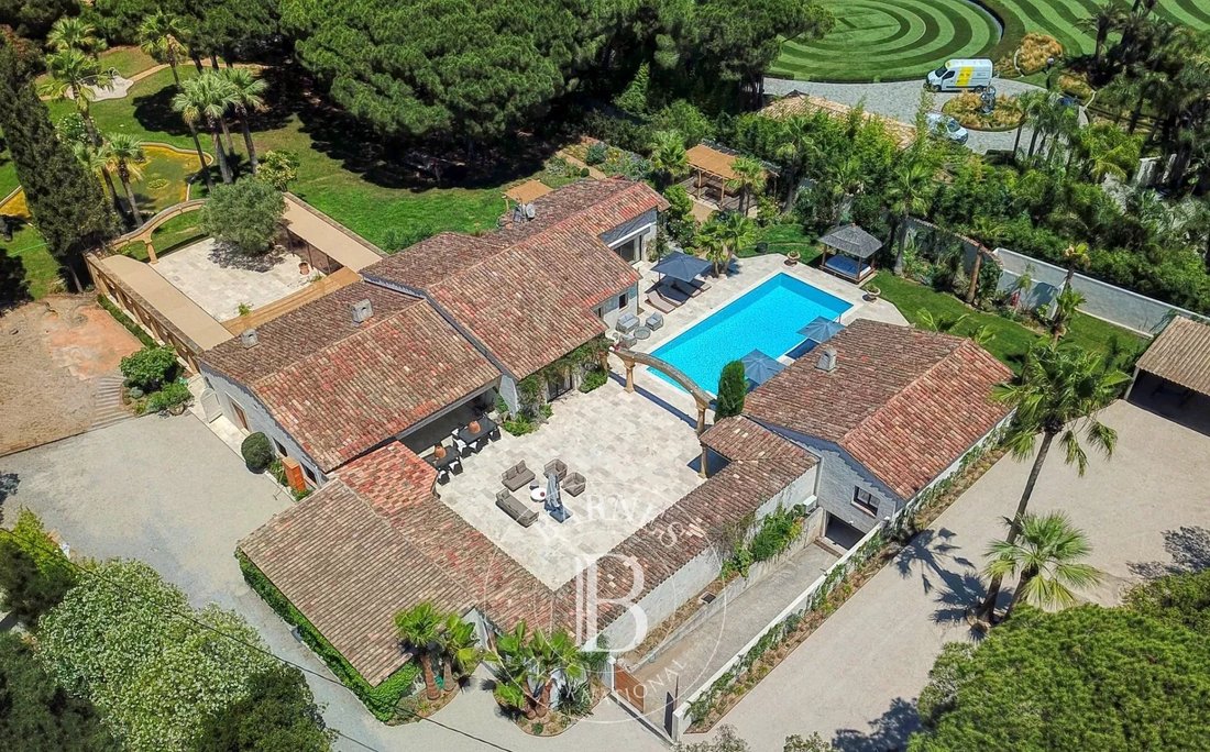 Villa in Ramatuelle, Provence-Alpes-Côte d'Azur, France 1 - 11118650