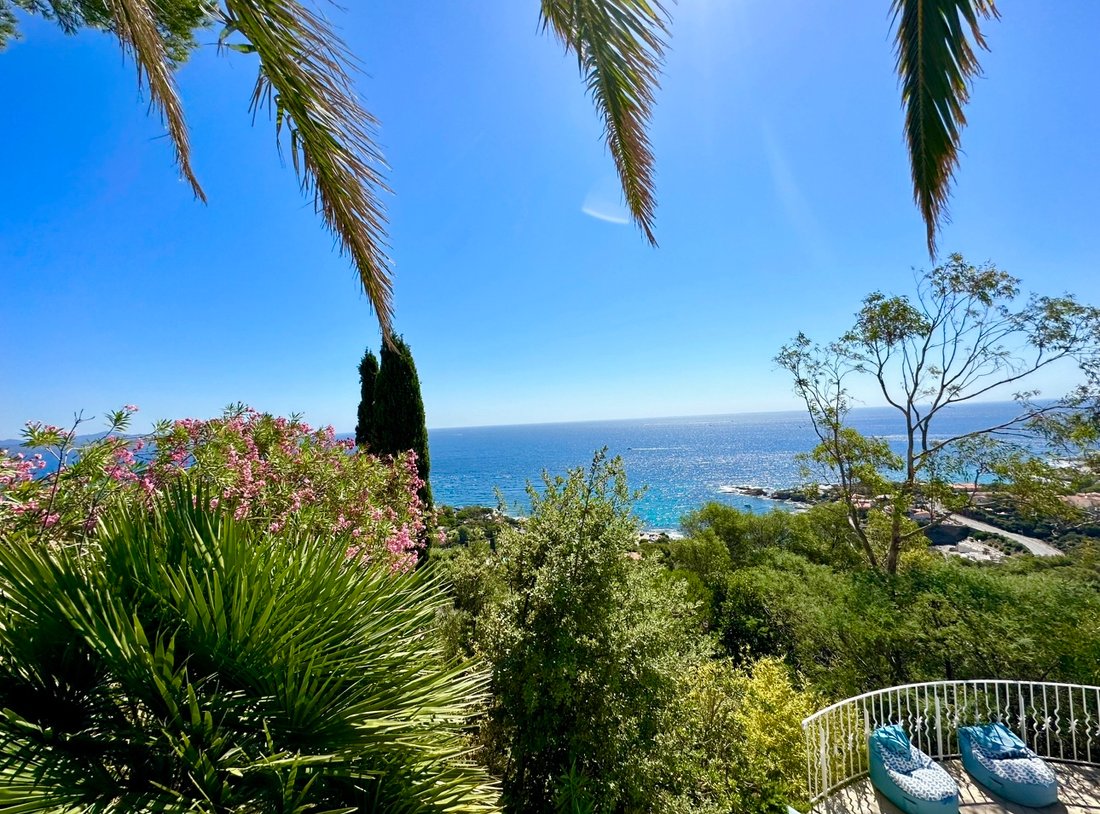 House In Roquebrune Sur Argens, Provence Alpes Côte D'azur, France For
