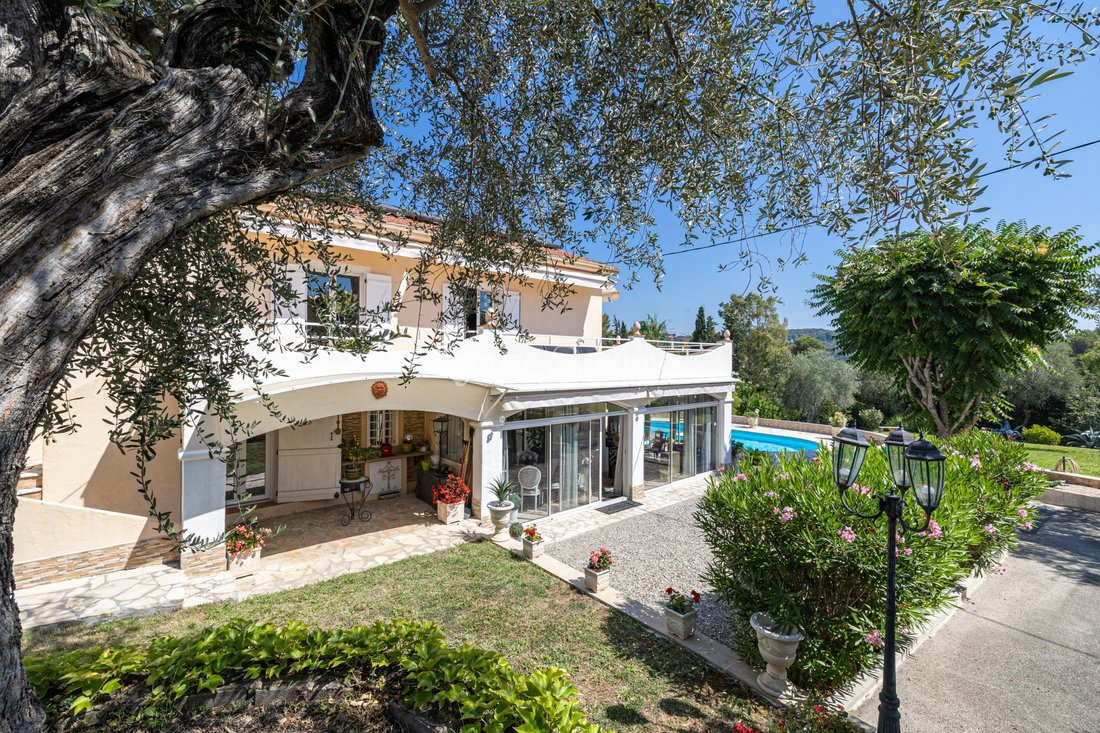 Villa in Mougins, Provence-Alpes-Côte d'Azur, France 4 - 13105258