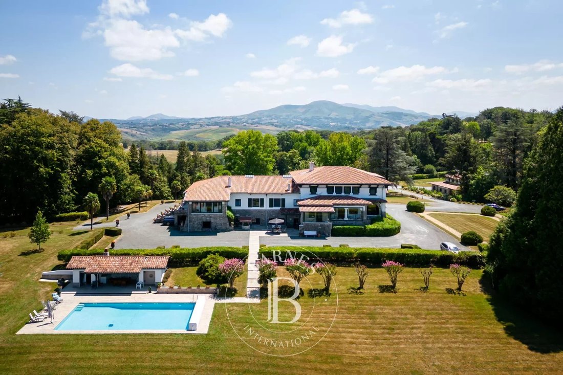 Rare 1925 Property Built By In Villefranque, Nouvelle Aquitaine, France