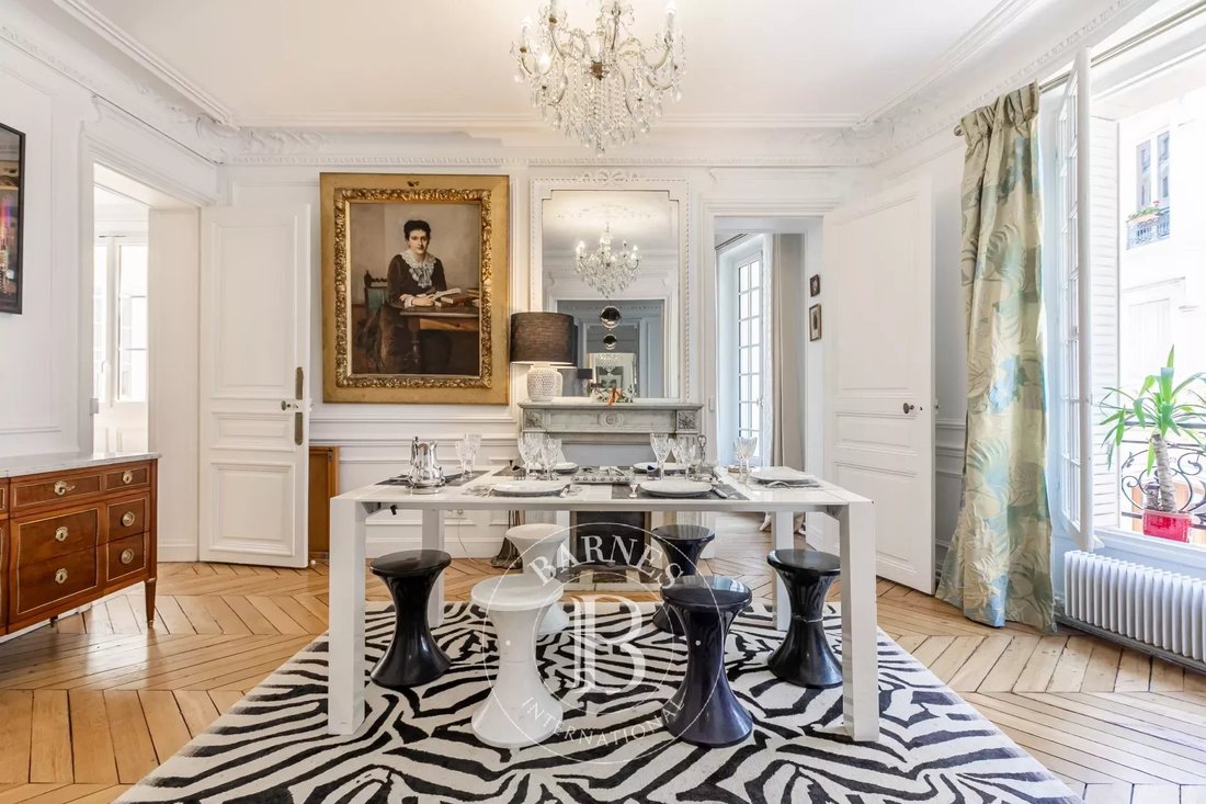 Apartment in Paris, Île-de-France, France 5 - 12110698